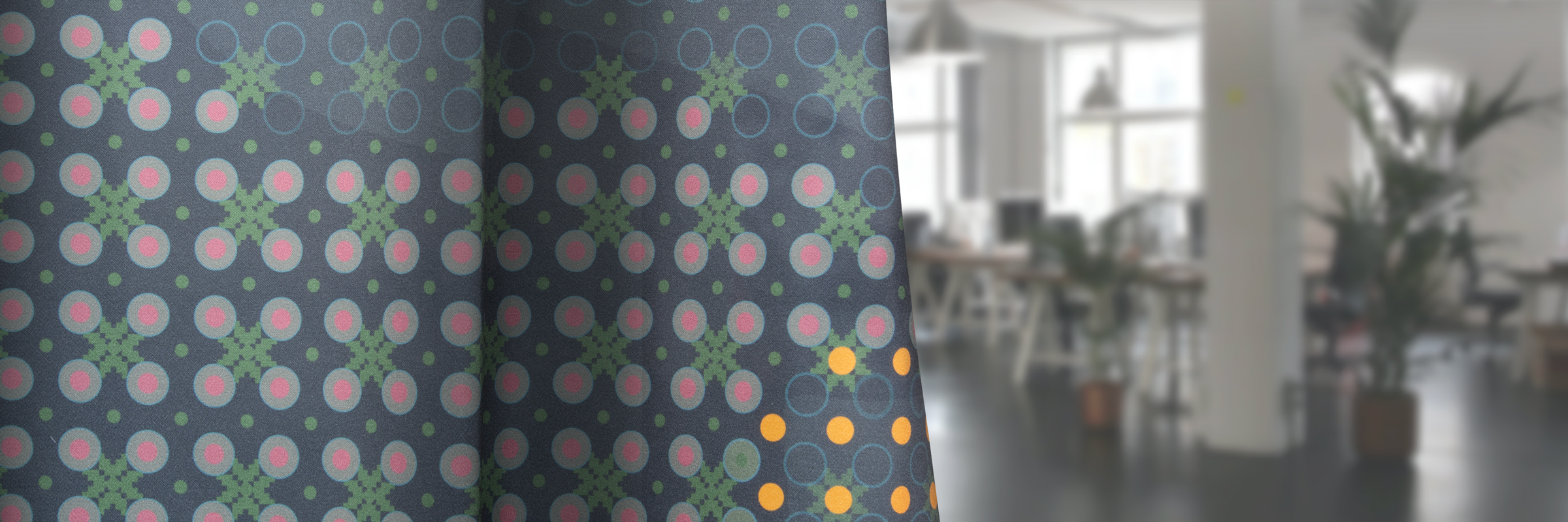 DRESSS UP - MARGRIET